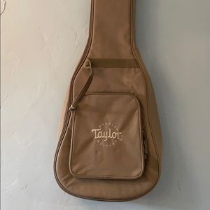 Taylor Guitar soft brown/ tan gig bag